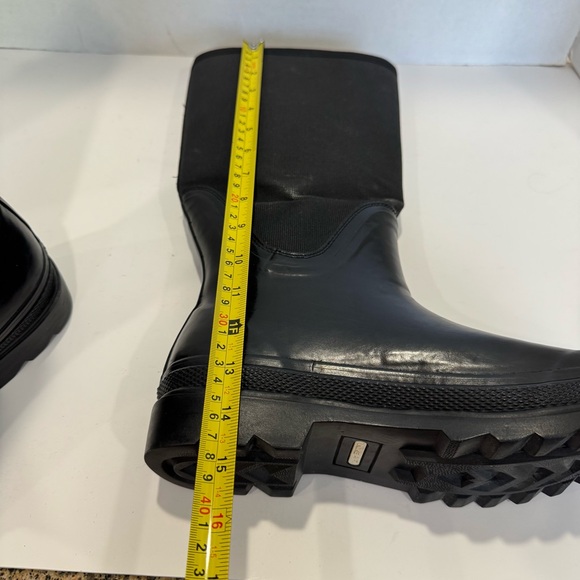 Cole Hahn Nike 10B collab black tall rain boots with linen type upper material - Picture 16 of 16